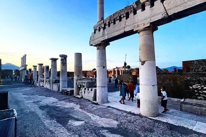 Pompeii: Guided Tour with Skip-the-Line Entry - The Guide Makes Pompeii Click, Antiquarium to Roman Civic Life
