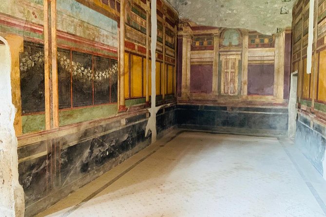Pompeii Private Tour from Sorrento Entrance fees included - The real star: your private art historian guide
