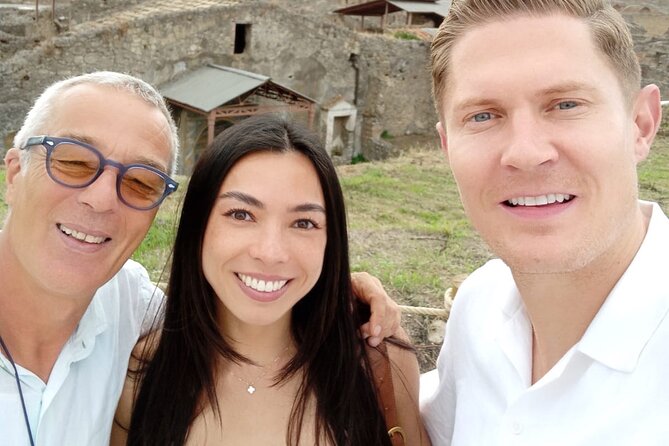 Pompeii private tour with expert guide in archaeology - Main Streets, Taverns, Shops, and Baths: Where Daily Life Actually Happened