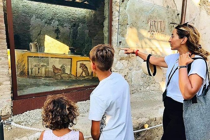 Pompeii Private Walking Tour with Expert and Authorized Guide - Key reasons this Pompeii private walk works
