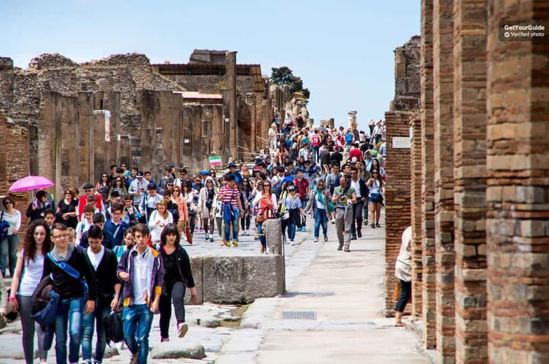 Pompeii Ruins 2-Hours Guided Tour and priority entry ticket - 79 AD Explained: How the Ash Preserved Daily Life