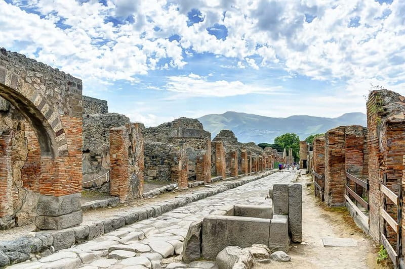 Pompeii Ruins Private Tour with Optional Skip-the-Line Entry - Skip-the-Line Entry That Actually Changes Your Day at Pompeii