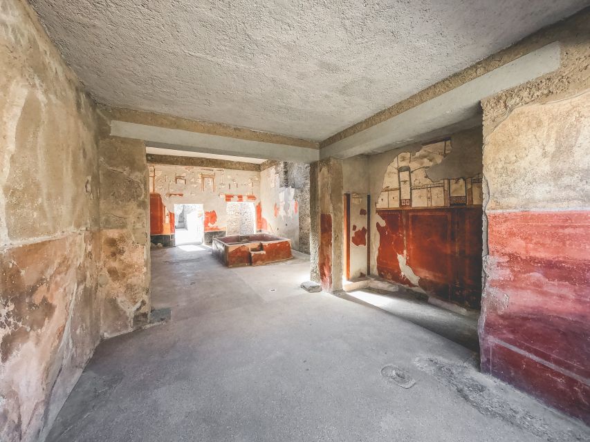 Pompeii: Ruins Tour and Mount Vesuvius Horseback Ride - Pompeii ruins, a 2-hour walk with an archaeologist guide