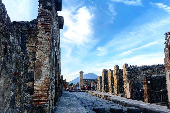 Pompeii Skip-the-Line Entry Small Group Guided Tour - Weather, Timing, and Why “Good Conditions” Matter