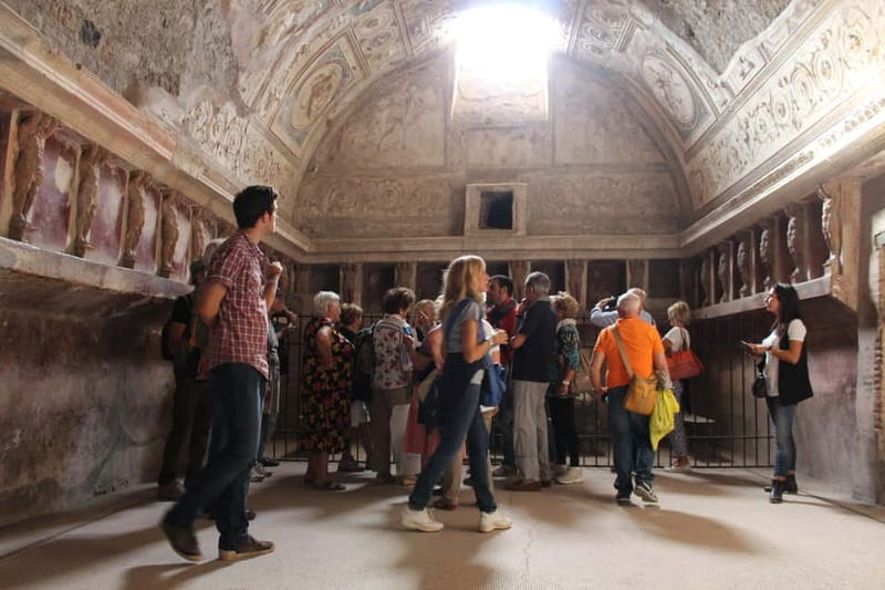Pompeii: Skip-the-Line Guided Archaeological Discovery Tour - Garden of the Fugitives: A Short Stop for Big Atmosphere