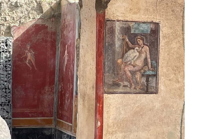 Pompeii: Skip-the-Line Private Tour with Archaeologist Guide - The ancient brothel: uncomfortable, but important to understand