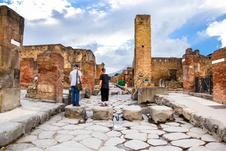 Pompeii Skip the line ticket+transfer from Naples - Naples pickup at Via Galileo Ferraris, 40