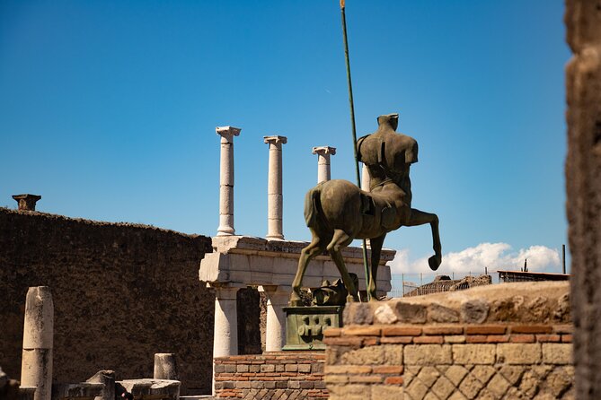 Pompeii Skip-the-Line Tour – Private and limited group options - How the archaeologist-led format improves your visit