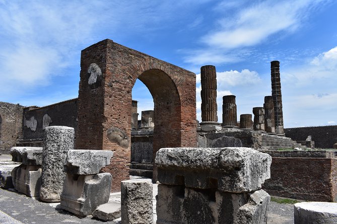 Pompeii Skip-the-line Tour with Archaeologist Guide - Gladiator barracks and the training behind the spectacle