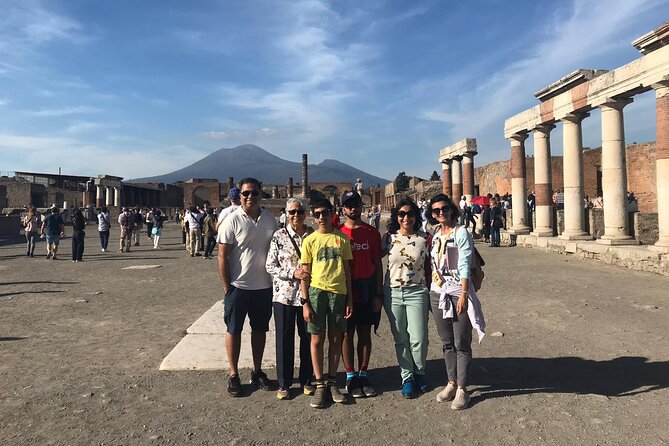 Pompeii Skip-the-line Tour with Archaeologist Guide - How the best guides turn Pompeii into a story (Lello, Italo, Cela)