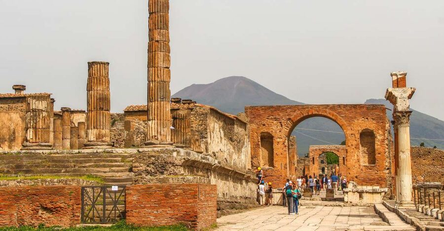 Pompeii: Small Group Guided Tour and Skip-the-Line Ticket - Skip-the-line entry at Porta Marina Inferiore, not the slow way