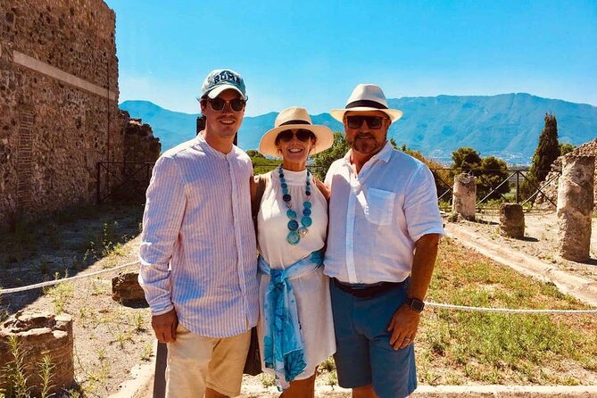 Pompeii Small Group Tour - Tickets Included - Pacing: small group comfort, plus time for photos