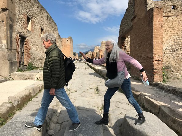 Pompeii Small Group Tour - Tickets Included - Logistics that matter: duration range and drop-off timing