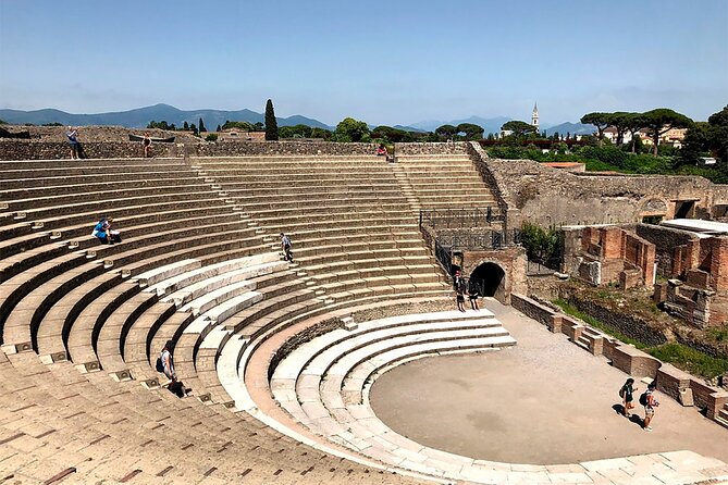 Pompeii small group tour with skip-the-line entrance included - Pompeii in two hours: why this timing works