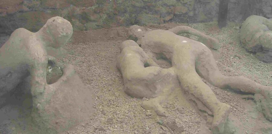 Pompeii: Tour for Children - Pompeii’s forum and the stories that make it click