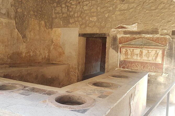 Pompeii Tour with experienced guide - Why the Vesuvius story changes how you look