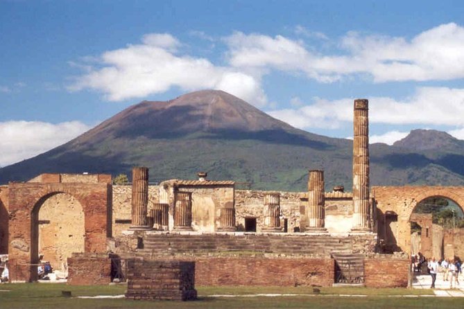 Pompeii Visit at its Most Peaceful Moment - Why Pompeii at closing time feels calmer (and better)