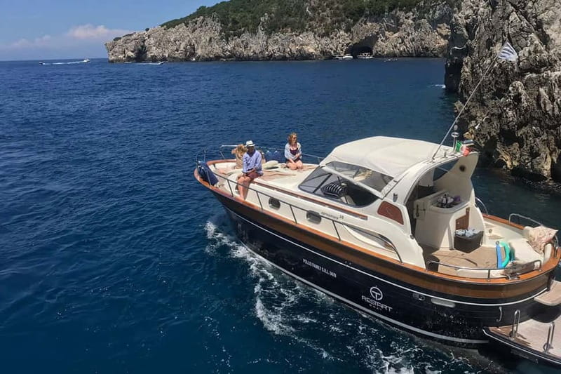 Positano: Amalfi Coast & Emerald Grotto Private Boat Tour - Coastal cruise highlights: Montepertuso, Arienzo, Nocelle, Vettica Maggiore