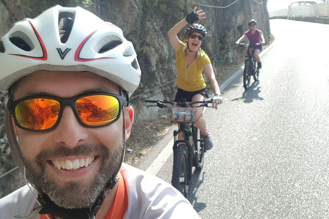 Positano Bike Tour - Stop in Positano: 30 minutes to photos, alleys, and fashion shops