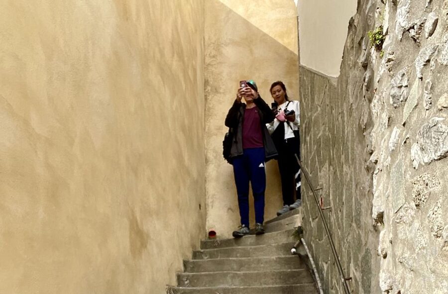 Positano: Old Town Walking Tour with Archaeologist Guide - Getting your bearings at Art Hotel Pasitea