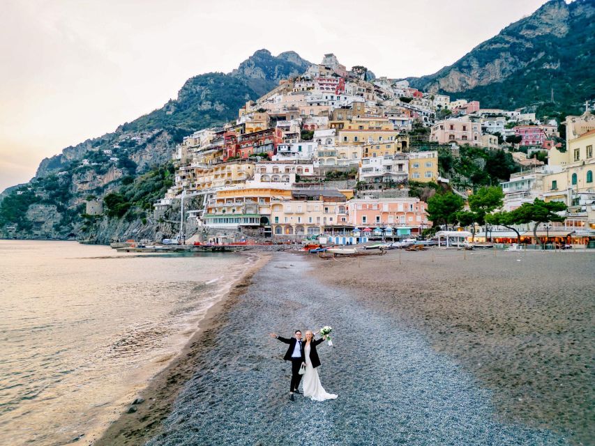 Positano: Private Photo Shoot with a PRO Photographer - Portraits, couples, families, and a fashion-style option