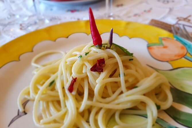 Positano Spaghetti experience - Garden tour first: where the ingredients story starts