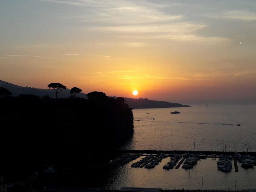 Private 2-Hour Boat Tour Along the Sorrento Coast - Sunset timing: why dusk makes Sorrento feel different