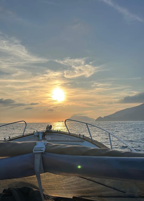 Private 2-Hour Boat Tour Along the Sorrento Coast - Getting to Piazza Marinai d’Italia (and what you should do first)