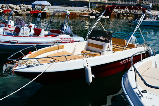 Private 40hp Boat Tour of the Amalfi Coast and Positano - The halfway villages: quick stops that keep the pace