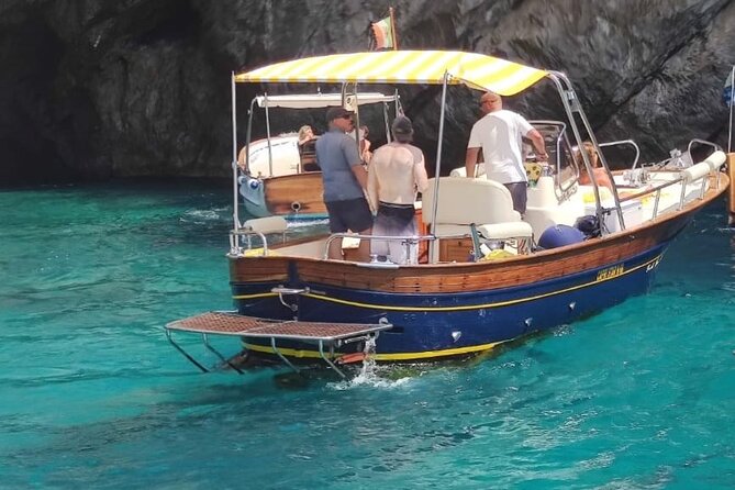 Private boat tour Capri Full day - Champagne, music, and the small luxuries that set the mood
