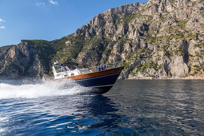 Private Boat Tour from Sorrento to Positano & Amalfi–Apreamare 10 - Amalfi Town Walk: Cathedral, Alleys, and Coastal Atmosphere