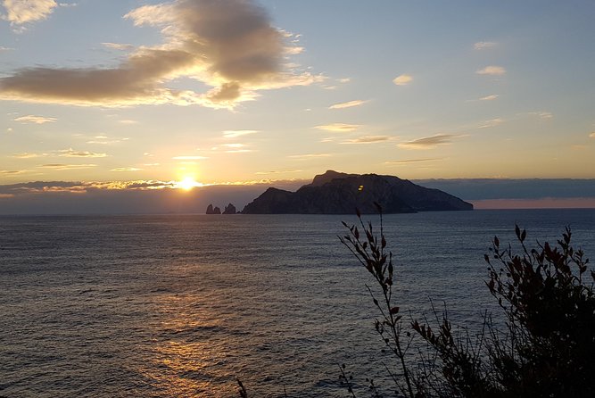 Private boat tour of the island of Capri - Comfort Matters: How the Boat Setup Changes the Day