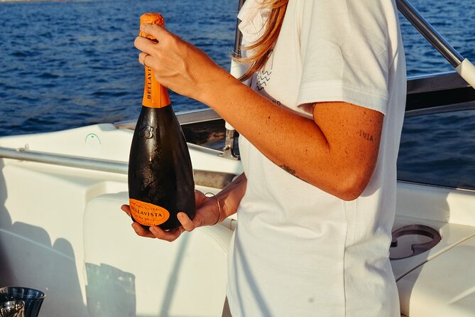 Private boat tour to Capri - Cruising the Tyrrhenian Sea: coast views and the Amalfi feel