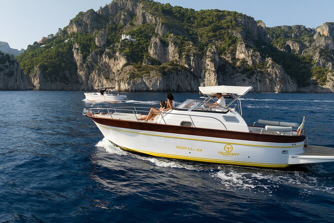 Private Boat Tour To Capri Departing From Positano - Blue Grotto and Grotta Verde: what changes when the sea does