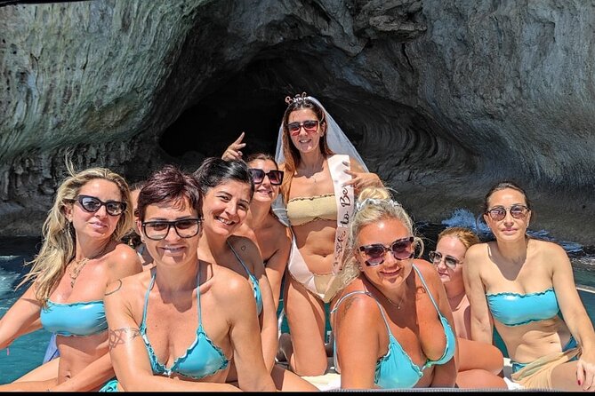 Private Boat Tour to Capri's Hidden Gems with Local Skipper - Cala del Tombosiello: calmer water, quiet scenery