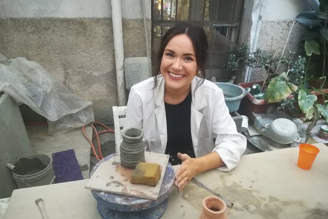 Private Ceramic Workshop in Vietri Sul Mare - Glazing in Vietri: immersion technique and tile decoration styles
