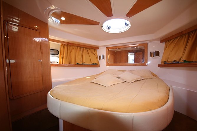 Private Cruise around Capri - yacht 40' - Cost and Value: What You Pay for on a Private 40-Foot Yacht