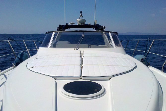 Private Cruise to Capri and Amalfi coast from Sorrento or Capri - yacht 40' - A private yacht day on the Amalfi Coast and Capri, planned around you