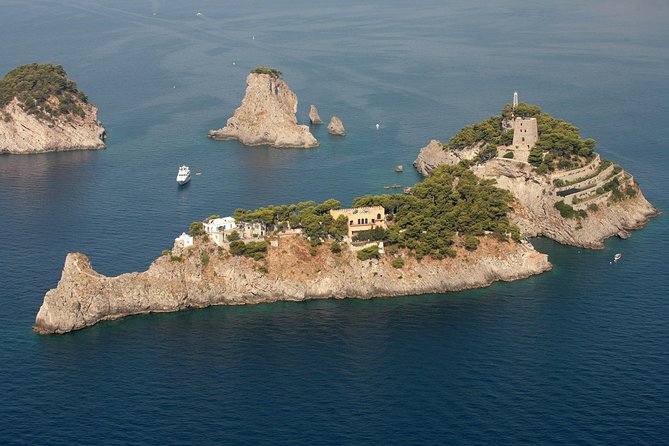 Private Day Trip Around Positano and the Amalfi Coast - Li Galli, Lover’s Arc, and movie-worthy viewpoints