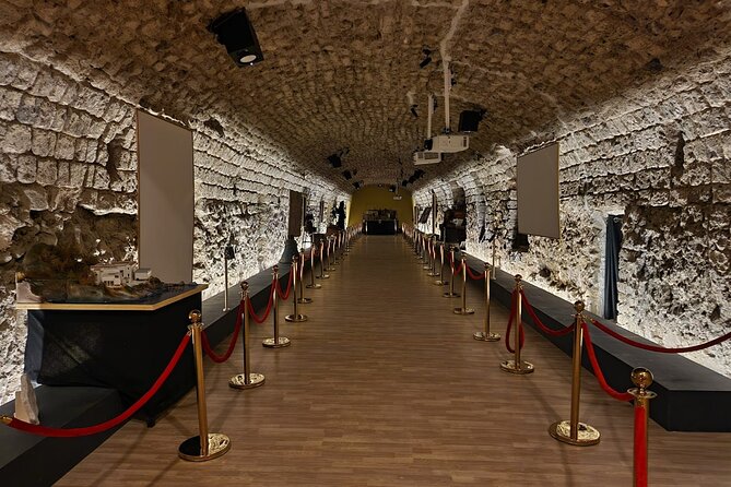 Private Guided Multimedia Exhibition on the History of Sorrento - The indoor show format: what you can expect on the ground