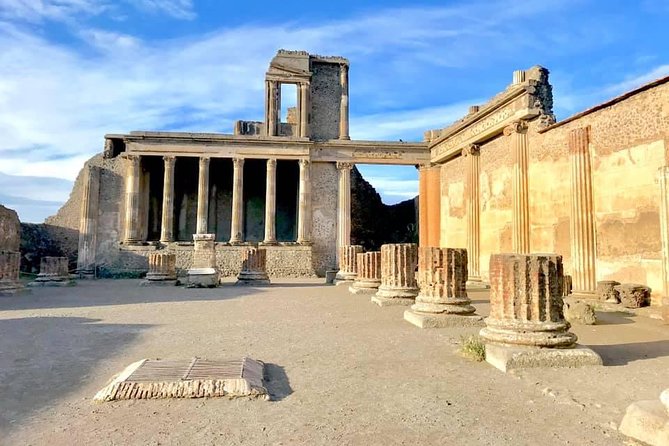 Private Guided Tour of Pompeii and Herculaneum - Starting in Pompeii: meeting at Porta Marina and getting your bearings fast