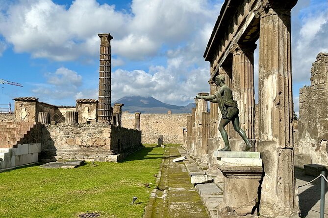 Private Guided Tour of Pompeii Excavations - How a private group, up to 15, changes the pacing