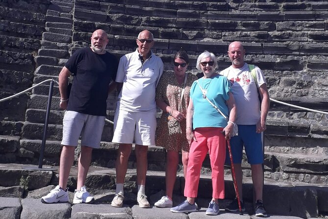 Private half-day tour with expert guide in the archaeological site of Pompeii - Via dell’Abbondanza: the city street that makes Pompeii feel real