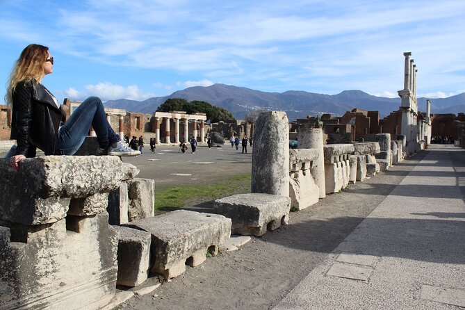 Private half-day tour with expert guide in the archaeological site of Pompeii - Stabian Baths: the most interesting rooms in your short list