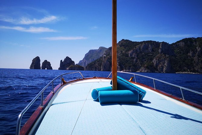 Private Island of Capri by Boat - Your 2-Hour (and Longer) Game Plan