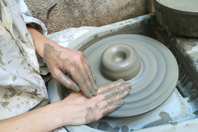Private Lesson on the Ceramic Tradition in Vietri sul Mare - Your one-hour plan: from wheel setup to a small cup