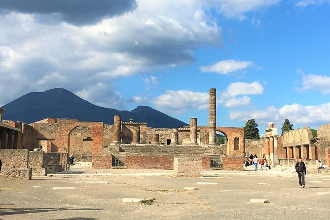 Private Skip The Line Archeo Tour Of Pompeii - Pompeii is big, and it can feel like a maze