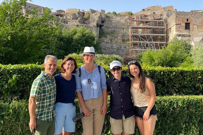 Private Skip The Line Archeo Tour Of Pompeii - Price and value: $240.28 per group, up to 10