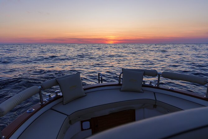 Private sunset boat tour in Ischia - The sunset route from Forio: Citara, Scannella, and Sorgeto