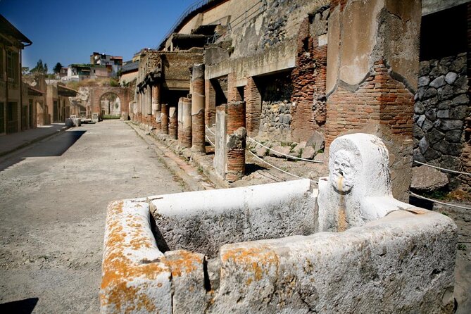 Private Tour: Day Trip Excursion to Herculaneum, Positano and Sorrento - From Naples to Amalfi Coast towns: what the ride feels like